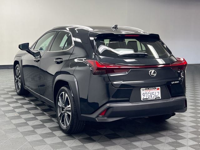2025 Lexus UX 300h