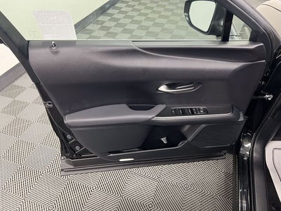 2025 Lexus UX 300h