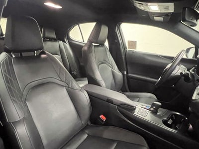 2025 Lexus UX 300h Premium