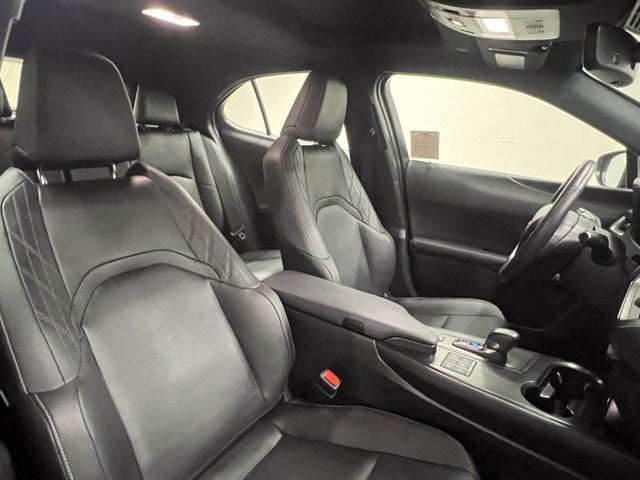 2025 Lexus UX 300h Premium