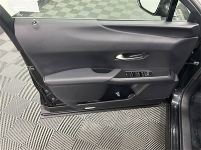 2025 Lexus UX 300h