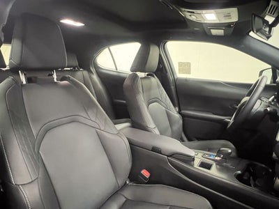 2025 Lexus UX 300h