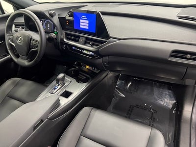 2025 Lexus UX 300h