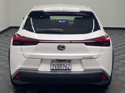 2025 Lexus UX 300h