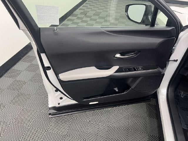 2025 Lexus UX 300h