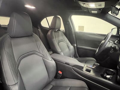 2025 Lexus UX 300h