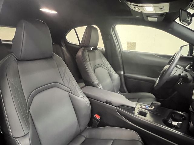 2025 Lexus UX 300h