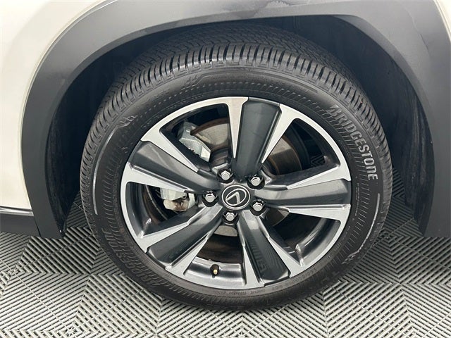 2025 Lexus UX 300h