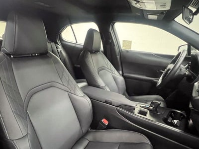 2025 Lexus UX 300h