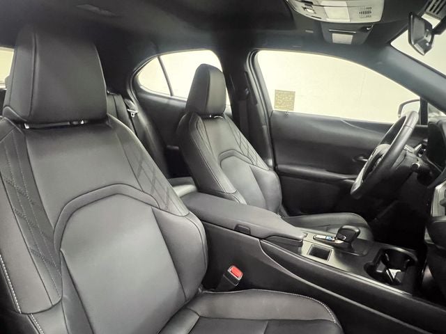 2025 Lexus UX 300h