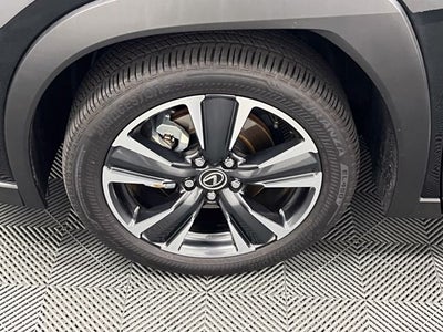2025 Lexus UX 300h