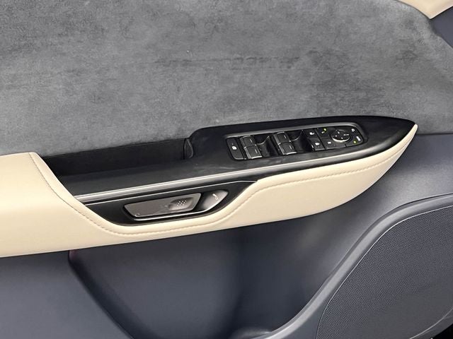 2023 Lexus RZ 450e Luxury