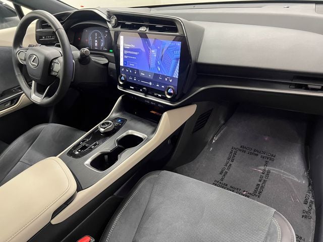 2023 Lexus RZ 450e Luxury