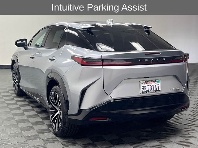 2023 Lexus RZ 450e Luxury