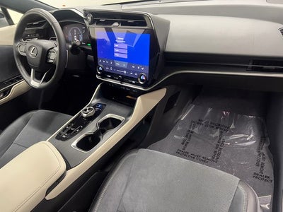 2023 Lexus RZ 450e Luxury