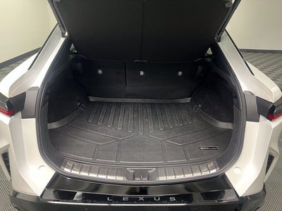 2023 Lexus RZ 450e Luxury