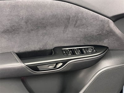 2023 Lexus RZ 450e Luxury