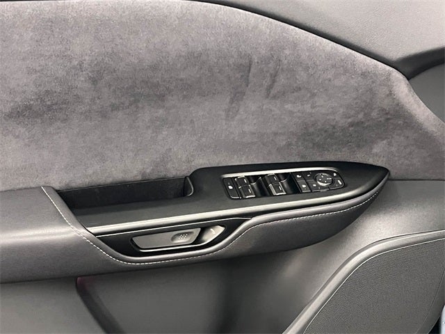 2023 Lexus RZ 450e Luxury