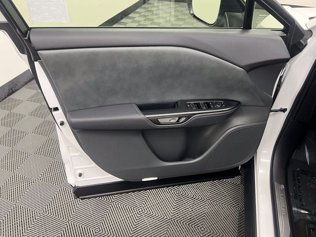 2023 Lexus RZ 450e Premium