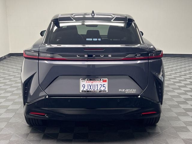 2023 Lexus RZ 450e Luxury