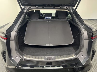 2023 Lexus RZ 450e Luxury