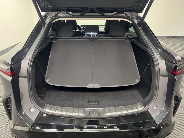 2023 Lexus RZ 450e Luxury