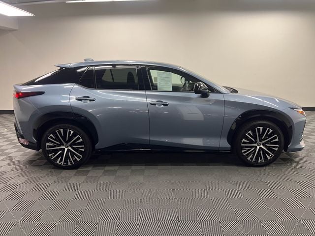 2023 Lexus RZ 450e Luxury