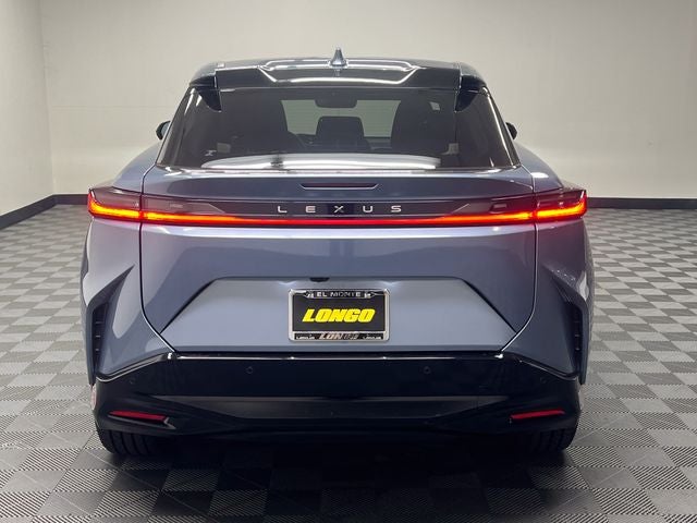 2023 Lexus RZ 450e Luxury