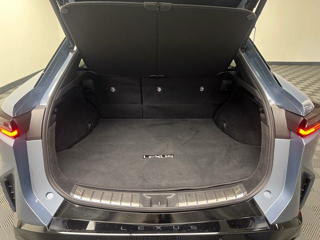 2023 Lexus RZ 450e Luxury