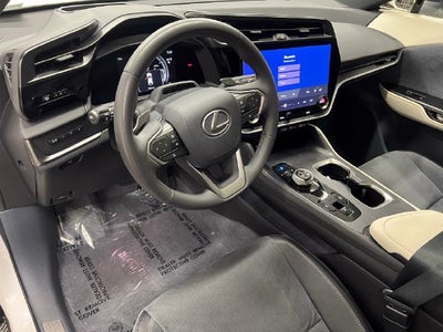 2023 Lexus RZ 450e Luxury