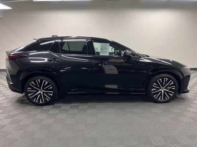 2023 Lexus RZ 450e Luxury