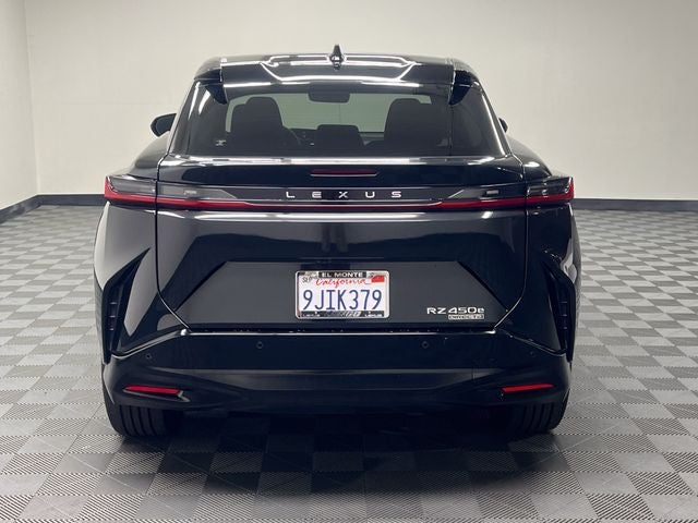 2023 Lexus RZ 450e Luxury