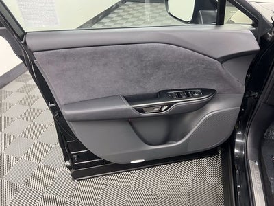 2023 Lexus RZ 450e Luxury