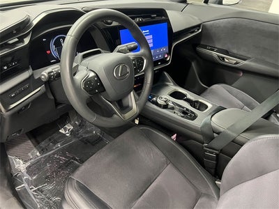 2023 Lexus RZ 450e Luxury