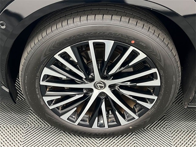 2023 Lexus RZ 450e Luxury