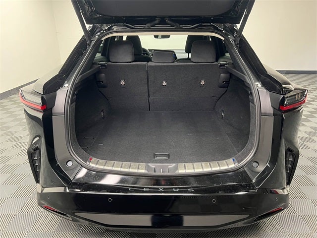 2023 Lexus RZ 450e Luxury