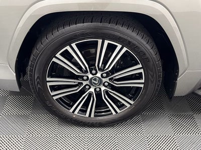 2024 Lexus LX 600 Luxury