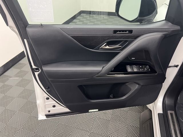 2026 Lexus LX 700h Luxury