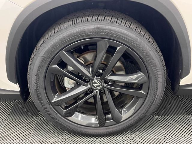 2024 Lexus NX 450h+ Luxury