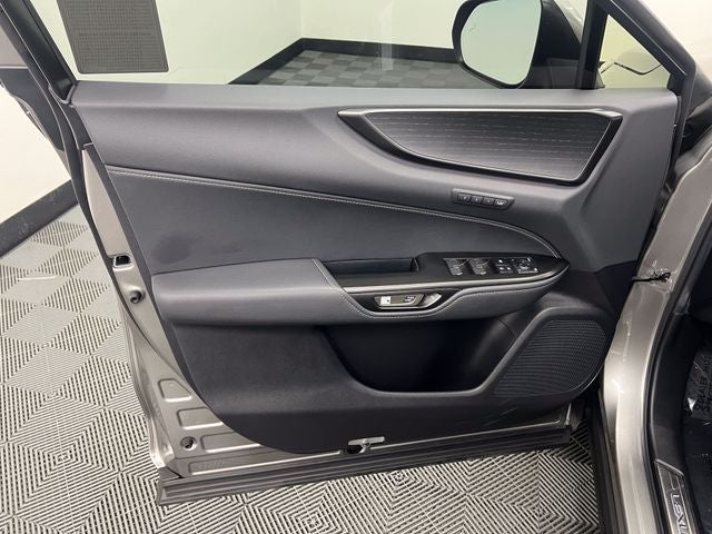 2024 Lexus NX 450h+ Luxury