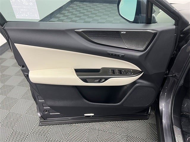 2025 Lexus NX 450h+ Luxury