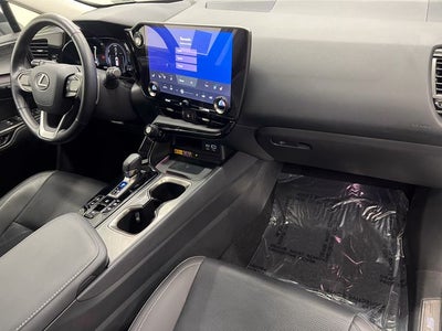 2024 Lexus NX 450h+ Luxury