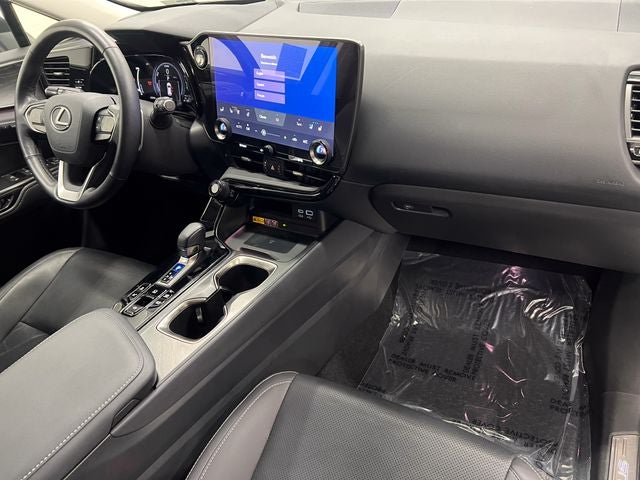 2024 Lexus NX 450h+ Luxury