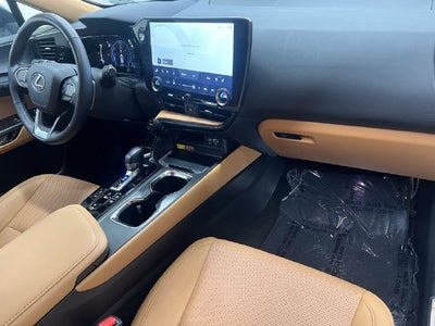 2024 Lexus NX 450h+ Luxury