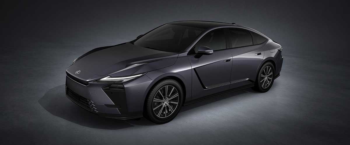 ES 350h shown in Cloudburst Gray.