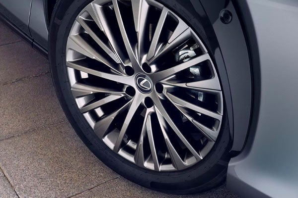 Longo Lexus in El Monte CA